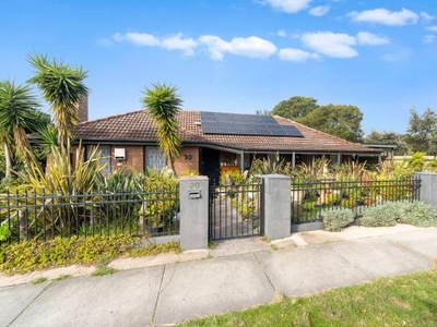 4 Bedroom Detached House Frankston VIC For Sale At