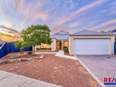 2 Madeira Turn, Byford, WA 6122