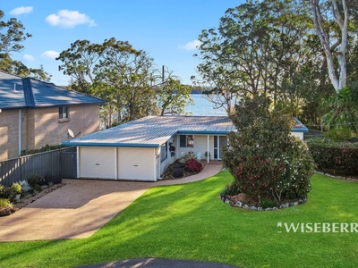 46 Sunset Parade, Chain Valley Bay, NSW 2259