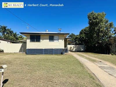 8 Herbert Court, Moranbah, QLD 4744