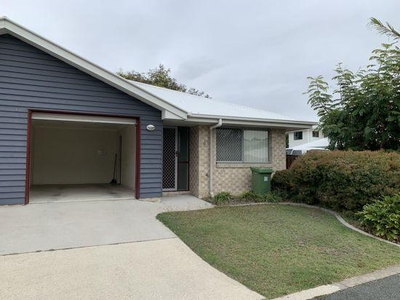 2 Bedroom Villa Deception Bay QLD For Rent At 420