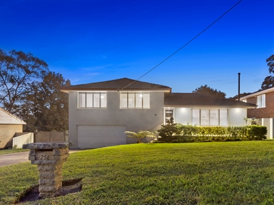 Exceptional family home in Murray Farm PS catchment