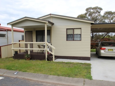4/43-53 Willow Drive moss vale NSW 2577