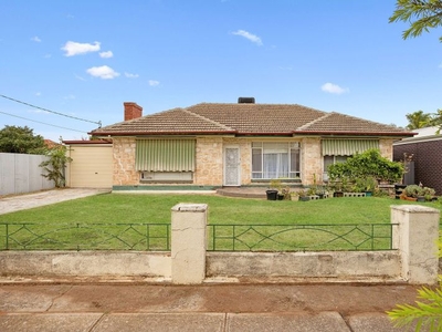 1 Ayredale Avenue, Clearview, SA 5085