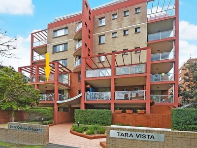 15/20-22 College Crescent Hornsby NSW 2077