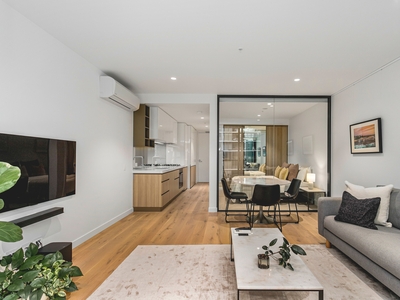 Luxury Lifestyle in Melbourne's Arts and Gardens Precinct