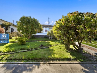 FANTASTIC BUYING IN LAKES ENTRANCE