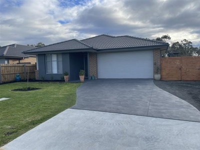 4 bedroom, Eagle Point VIC 3878
