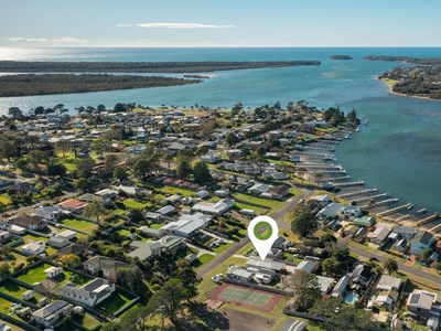 18 South Street GREENWELL POINT, NSW 2540