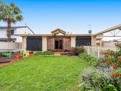 4A Oversby Street, Halls Head WA 6210 - House For Sale