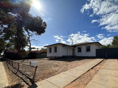 6 Rupert Street, Port Augusta SA 5700 - House For Lease