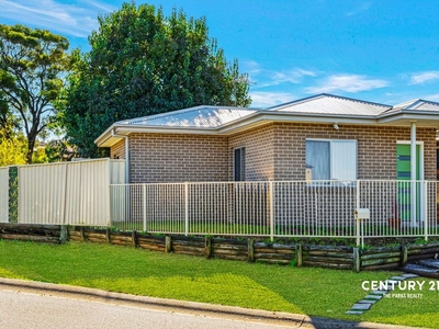 8a Ben Lomond Street, Bossley Park NSW 2176 - House For Lease