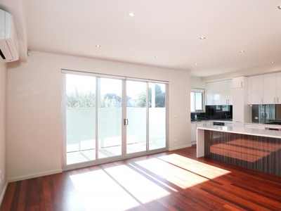 Superb renovated three bedroom townhouse