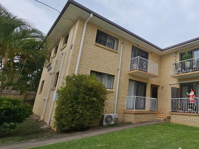 1/7 Henry Street, Redcliffe QLD 4020 - Apartment For Lease