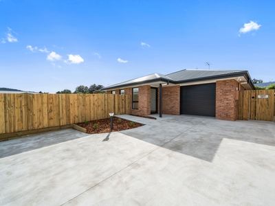 Welcome to 2/6 O'Connell Close, Cygnet