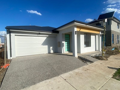 17 Shaddock Street, Tarneit, VIC 3029