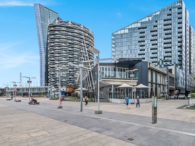 Luxurious living in Docklands!