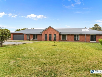 NORTH TAMWORTH – 7 Bedrooms, 2 Acres And More.