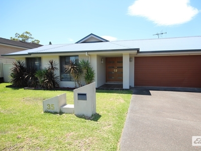 35 Joseph Andrews Crescent